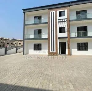 5bdrm Duplex in Jahi for sale