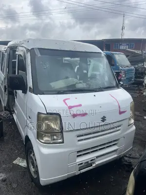 Suzuki Every 2012 White