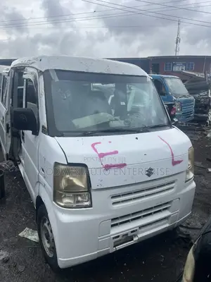 Suzuki Every 2012 White