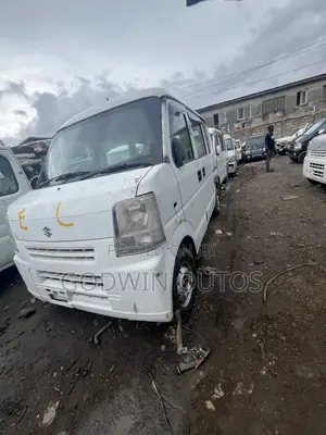 Suzuki Every 2012 White