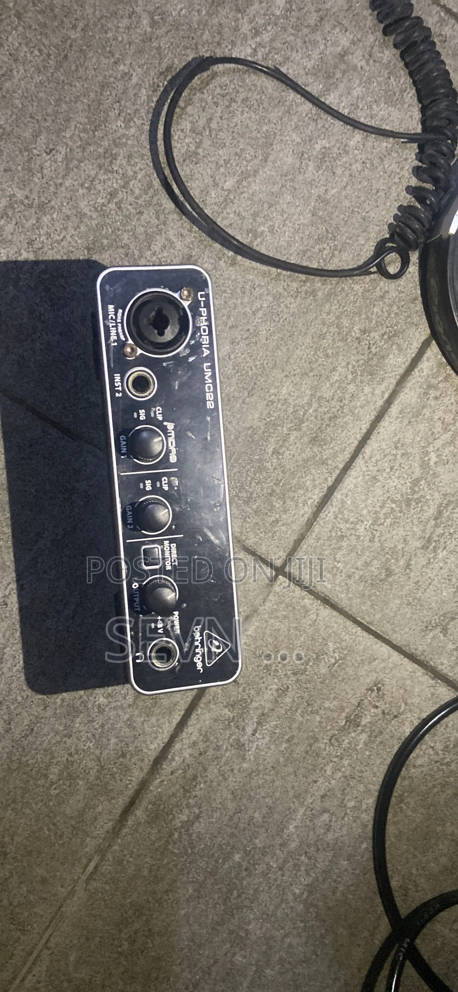 Behringer UM2 Audio Interface With Full Setup