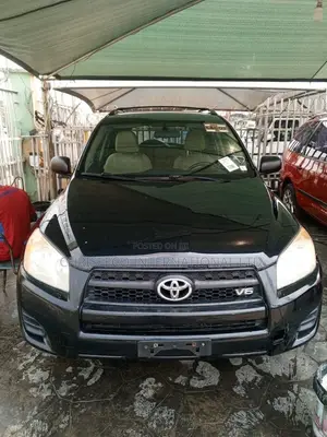 Toyota RAV4 2010 Black