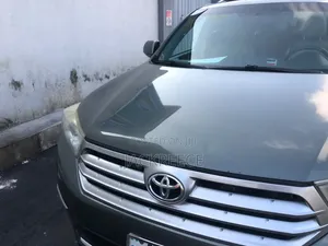 Toyota Highlander 2014 Black