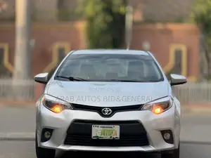 Toyota Corolla 2015 Silver