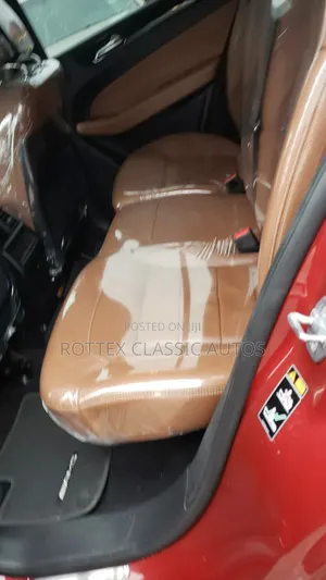 Mercedes-Benz GLE-Class 2019 Red