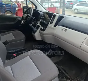 Toyota HiAce 2022 White