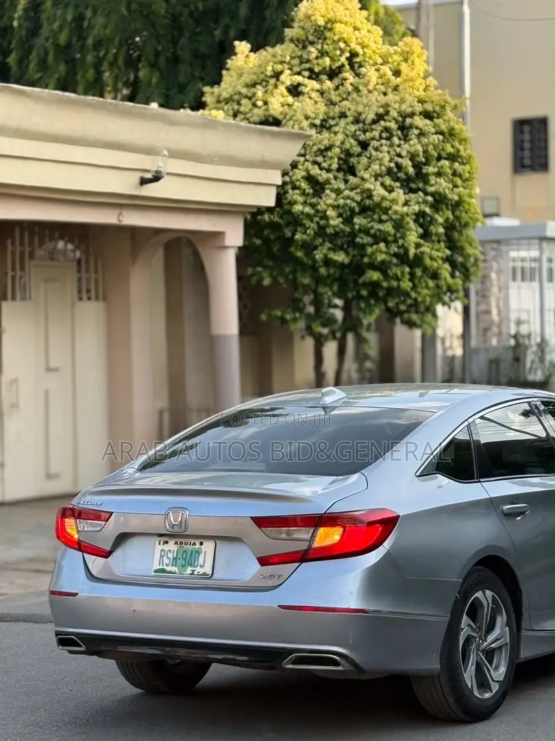 Honda Accord EX-L 2.0T 2018 Blue