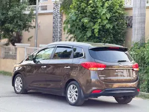 Kia Rondo 2015