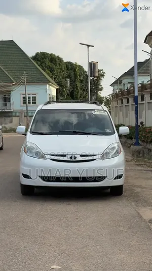 Toyota Sienna 2008 White