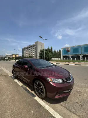 Honda Civic 2013 Maroon