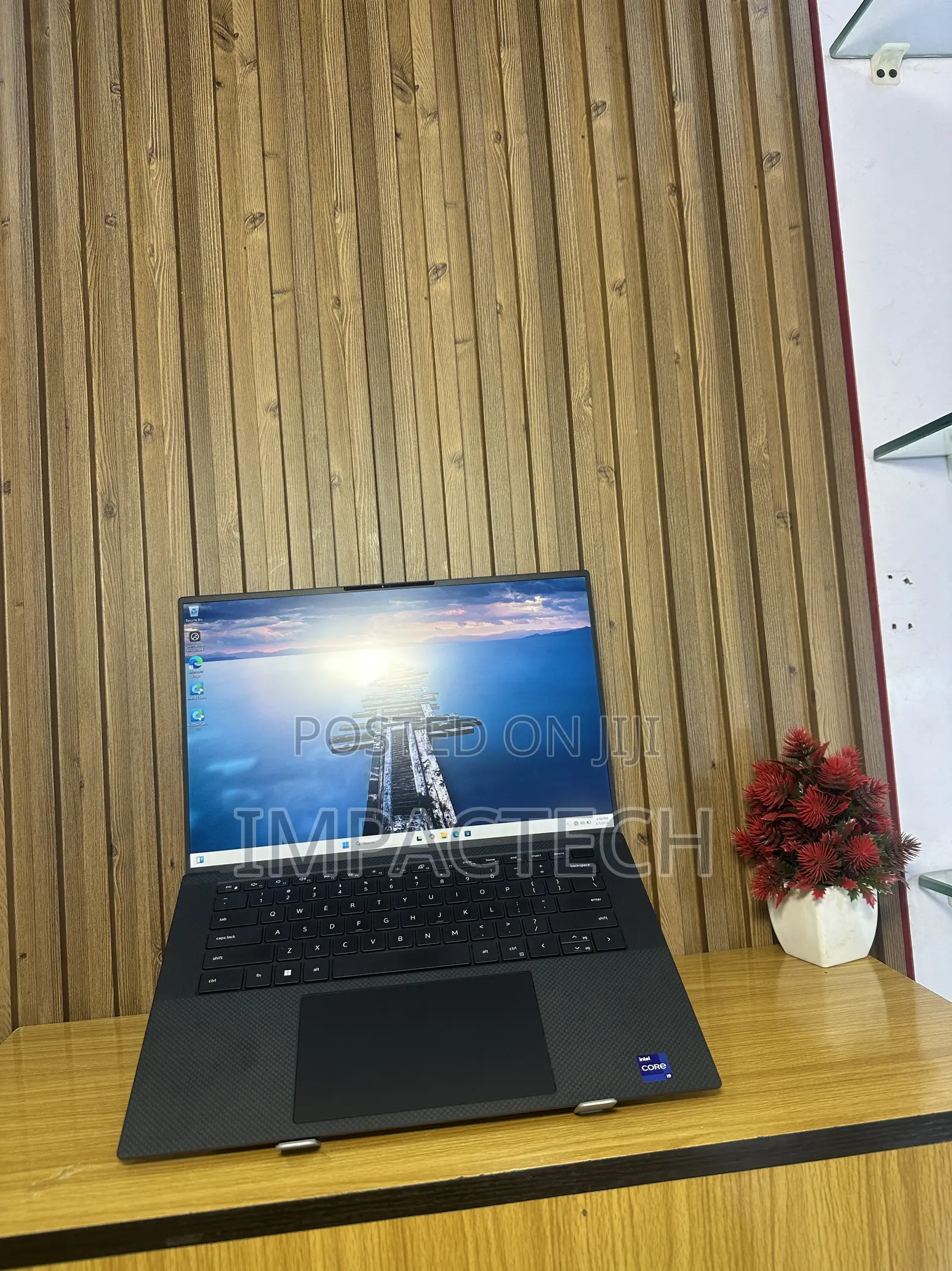 Laptop Dell Precision 5570 32GB Intel Core i9 SSD 512GB