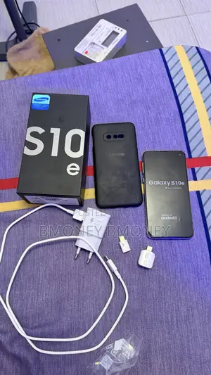 New Samsung Galaxy S10e 128 GB White