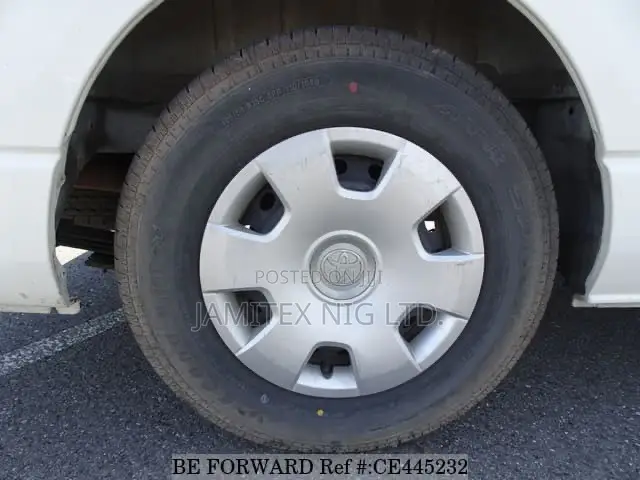 Toyota HiAce 2009 White