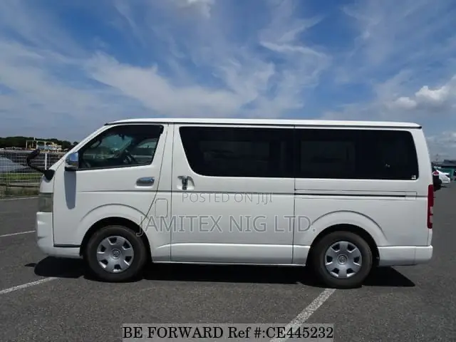 Toyota HiAce 2009 White