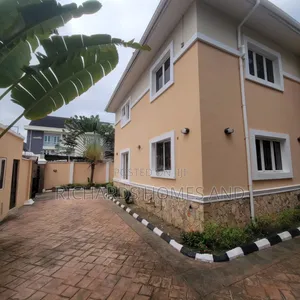 5bdrm Duplex in Banana Island for rent