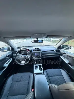 Toyota Camry SE 4dr Sedan (2.5L 4cyl 6A) 2014 Black