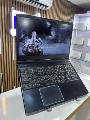 Laptop Acer Predator Helios 300 16GB Intel Core i7 SSD 512GB