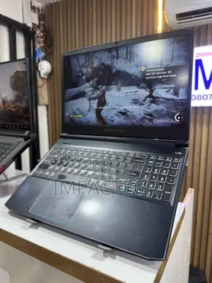 Laptop Acer Predator Helios 300 16GB Intel Core i7 SSD 512GB