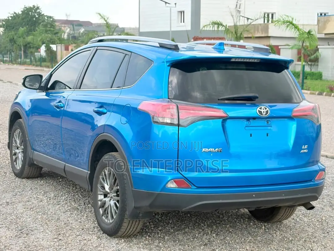 Toyota RAV4 2017 Blue