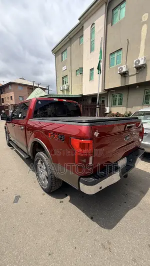 Ford F-150 Lariat 4x4 SuperCab Styleside 8 ft. box 163 in. WB 2018 Red