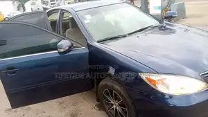 Toyota Camry 2004 Blue