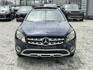 Mercedes-Benz GLA 250 2018 Blue