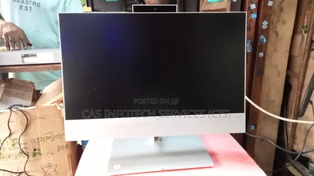 Desktop Computer HP EliteOne 800 G6 8GB Intel Core i5 SSD 256GB