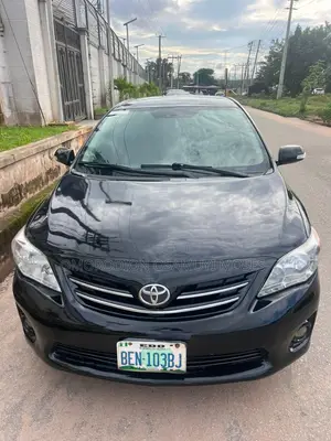 Toyota Corolla 2013 Black