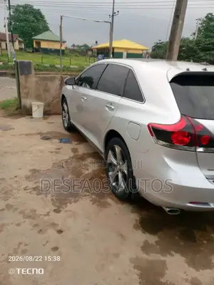 Toyota Venza Limited 2012 Silver