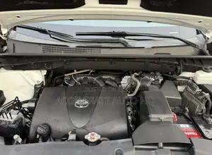 Toyota Highlander Limited 2019 Off white