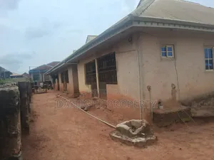 2bdrm Apartment in Daylight Property, Benin City for sale