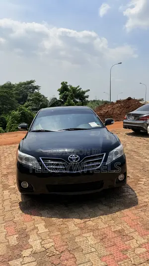 Toyota Camry XLE 4dr Sedan (2.5L 4cyl 6A) 2011 Black