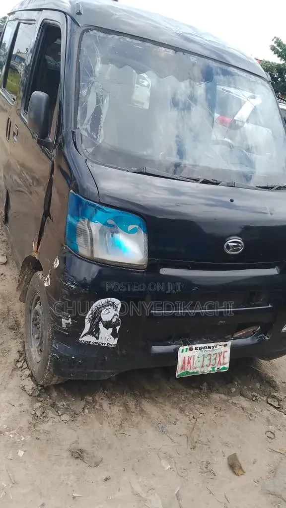 Daihatsu Hijet 2010 Black