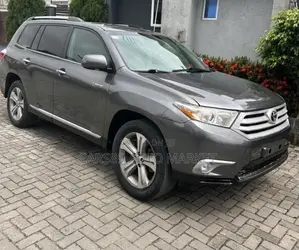 Toyota Highlander Limited 2012 Gray