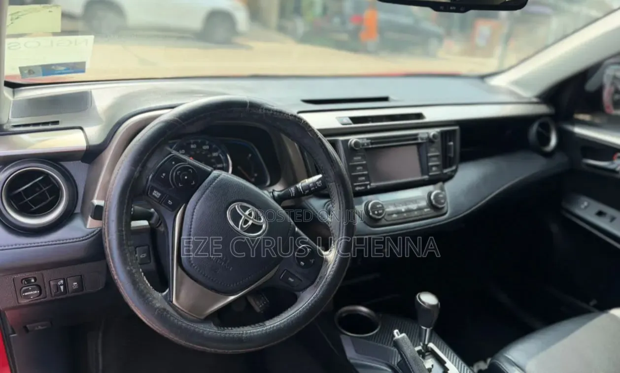 Toyota RAV4 2015 Red