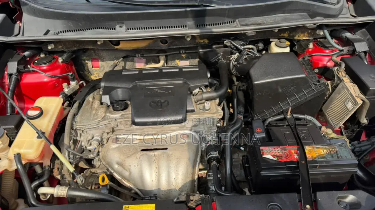 Toyota RAV4 2015 Red