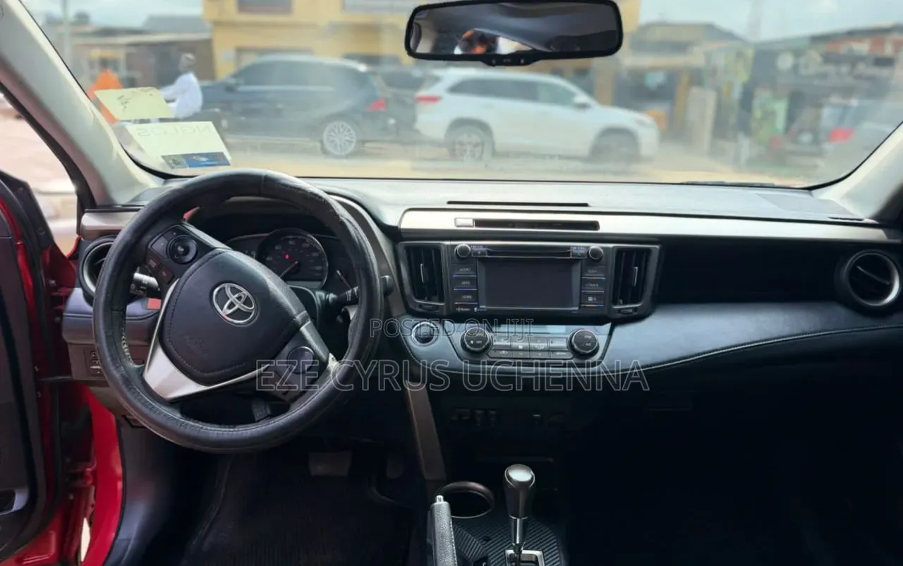 Toyota RAV4 2015 Red