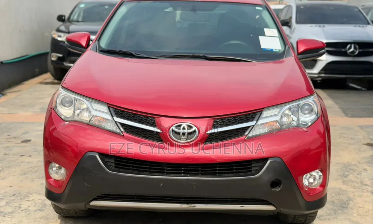 Toyota RAV4 2015 Red