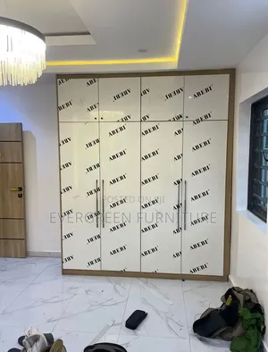 HDF Wood Wardrobe