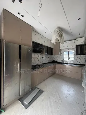 Quality Kitchen Cabinet