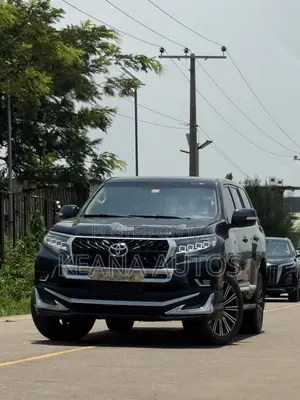 Toyota Land Cruiser Prado 2016 Black