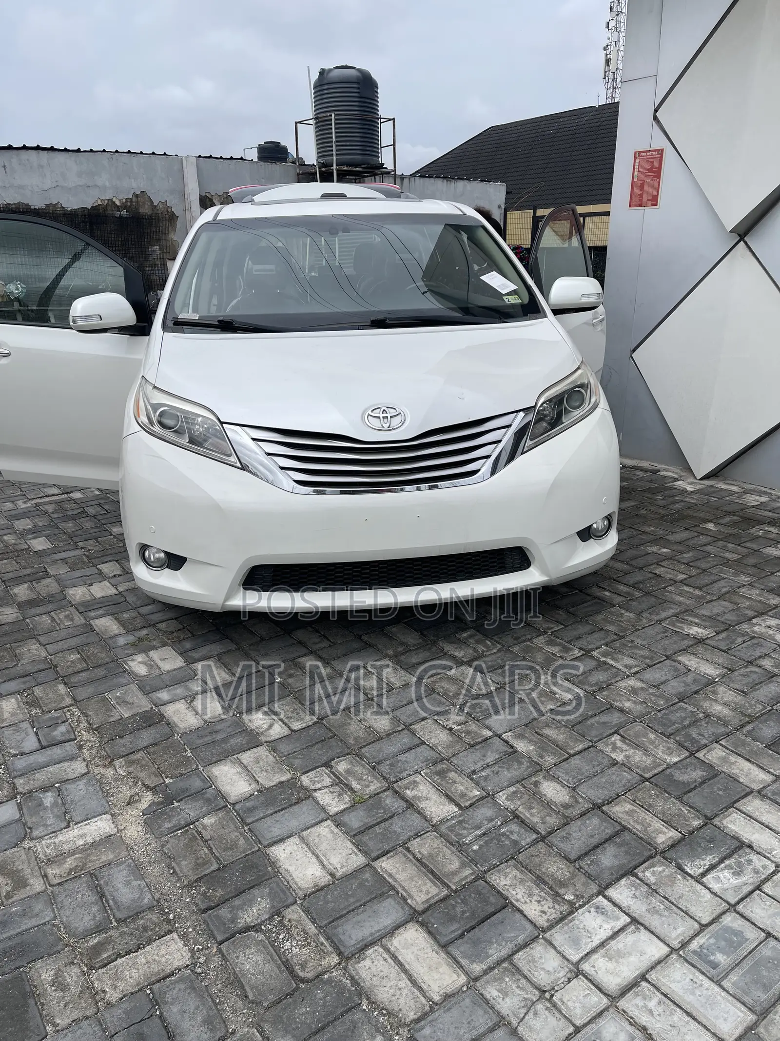 Toyota Sienna 2015 White
