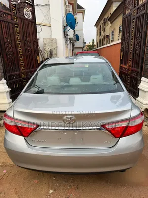 Toyota Camry XSE 4dr Sedan (2.5L 4cyl 6A) 2015 Silver
