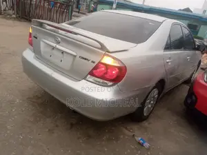 Toyota Camry 2005 Silver