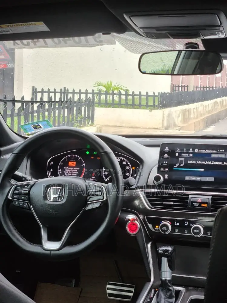 Honda Accord 2018 White