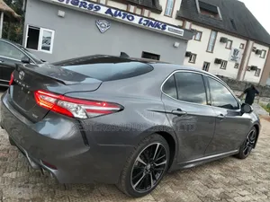 Toyota Camry 2019 Gray