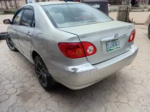 Toyota Corolla 2004 Silver