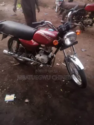 Bajaj Boxer 100 2022 Red