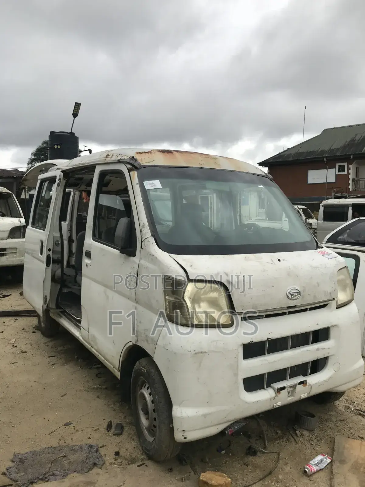 Daihatsu Hijet 2012 White