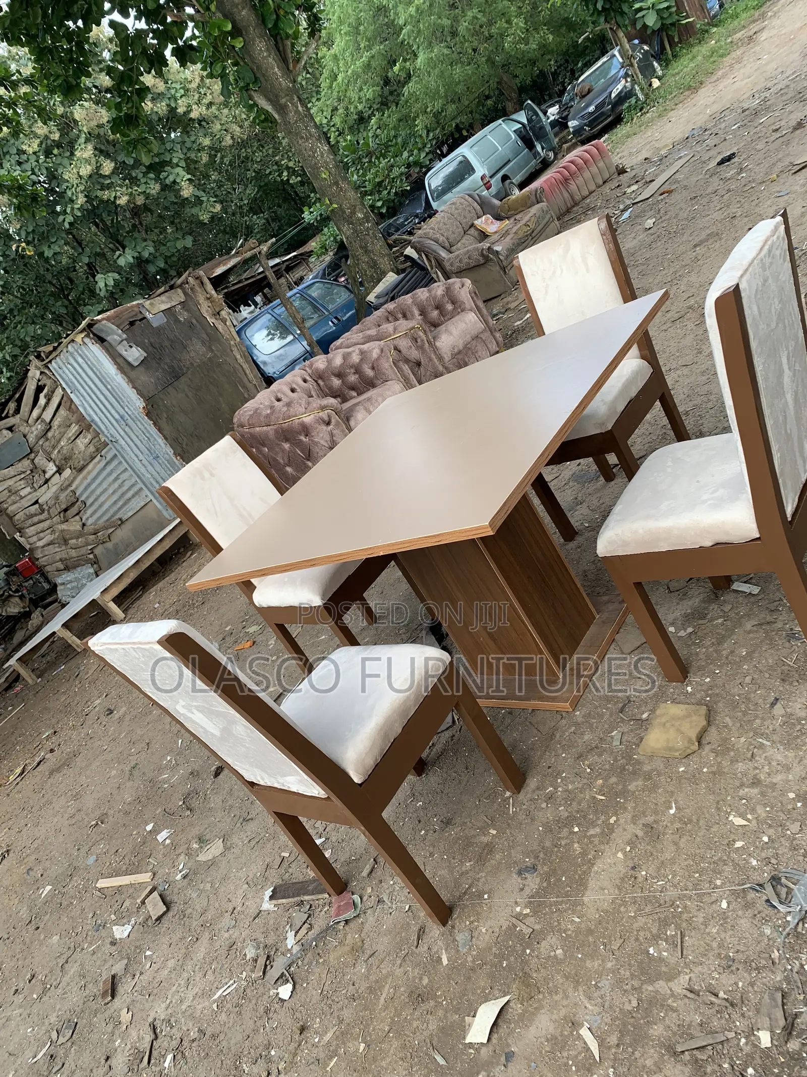 4set Dinner Is Available